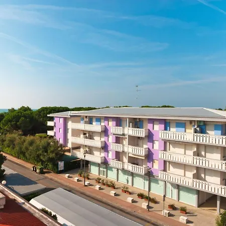 Beautiful Flat With Sea View In Апартаменты