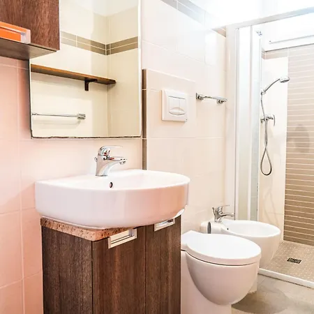 Beautiful Flat With Sea View In Бибионе