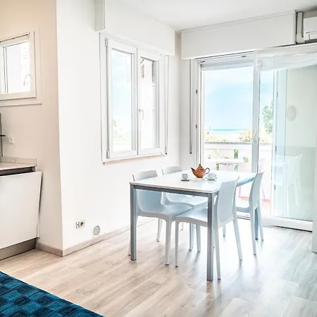 Апартаменты Beautiful Flat With Sea View In