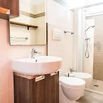 Beautiful Flat With Sea View In بيبيوني