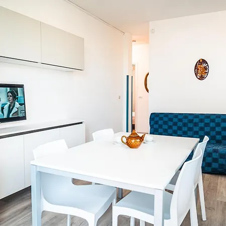 Apartment Beautiful Flat With Sea View In
